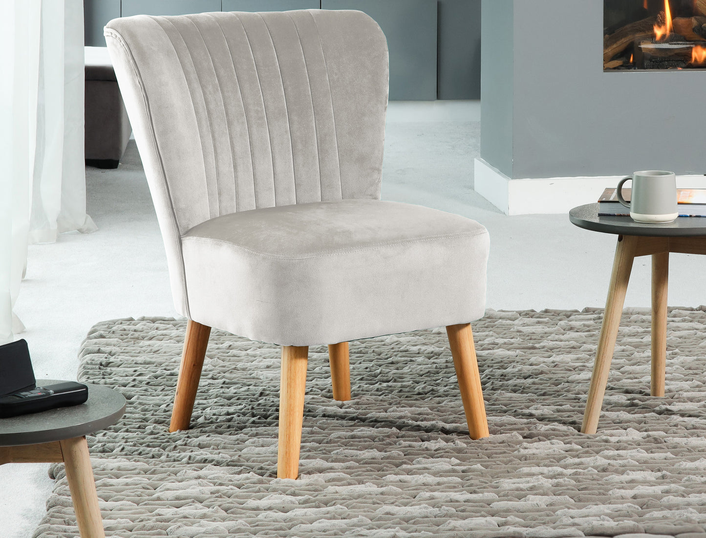 Arezza velvet accent chair